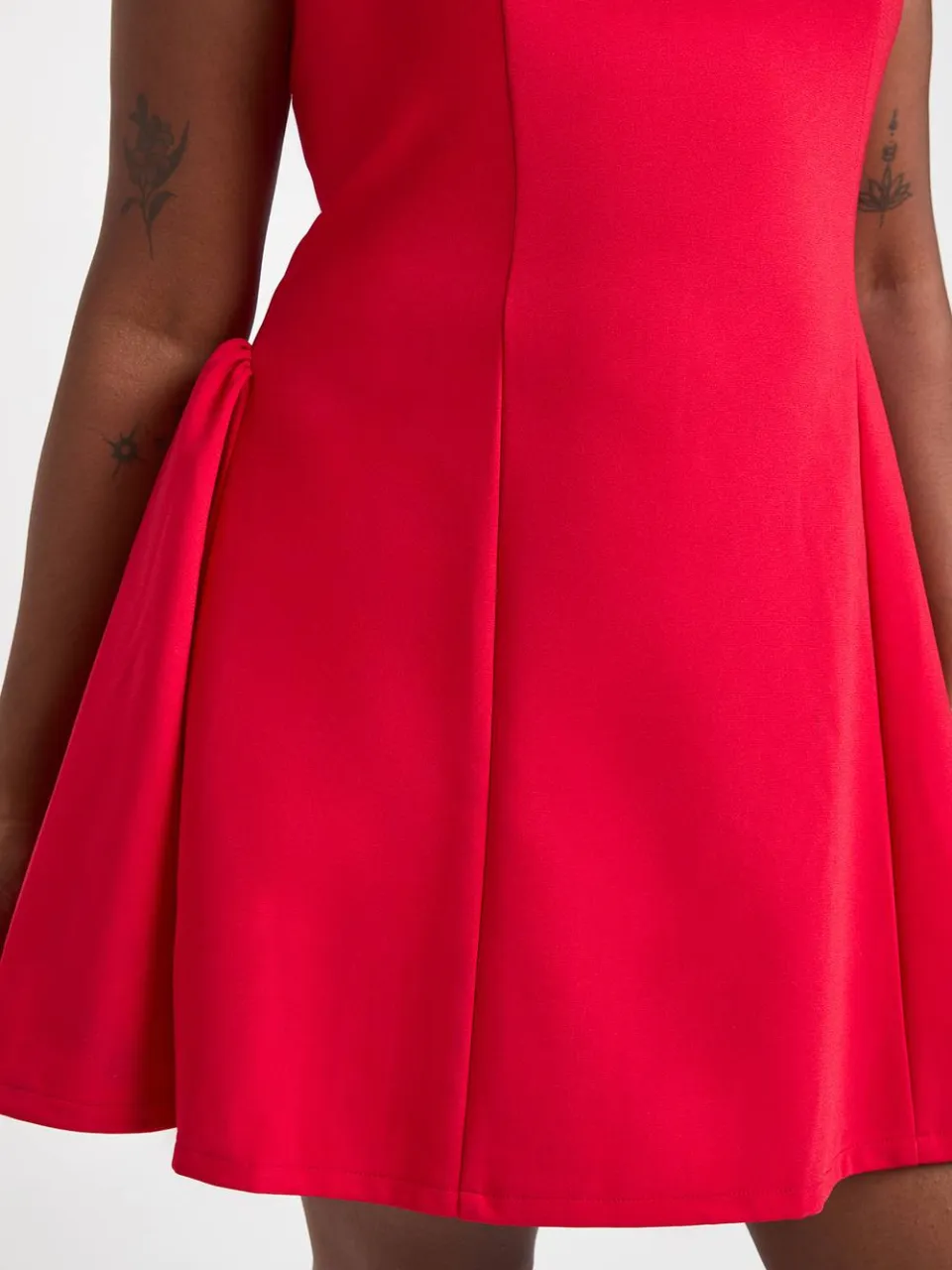 boohoo Dames Plus Vierkante Hals Wijde Rok Mini Jurk rood, foto 4