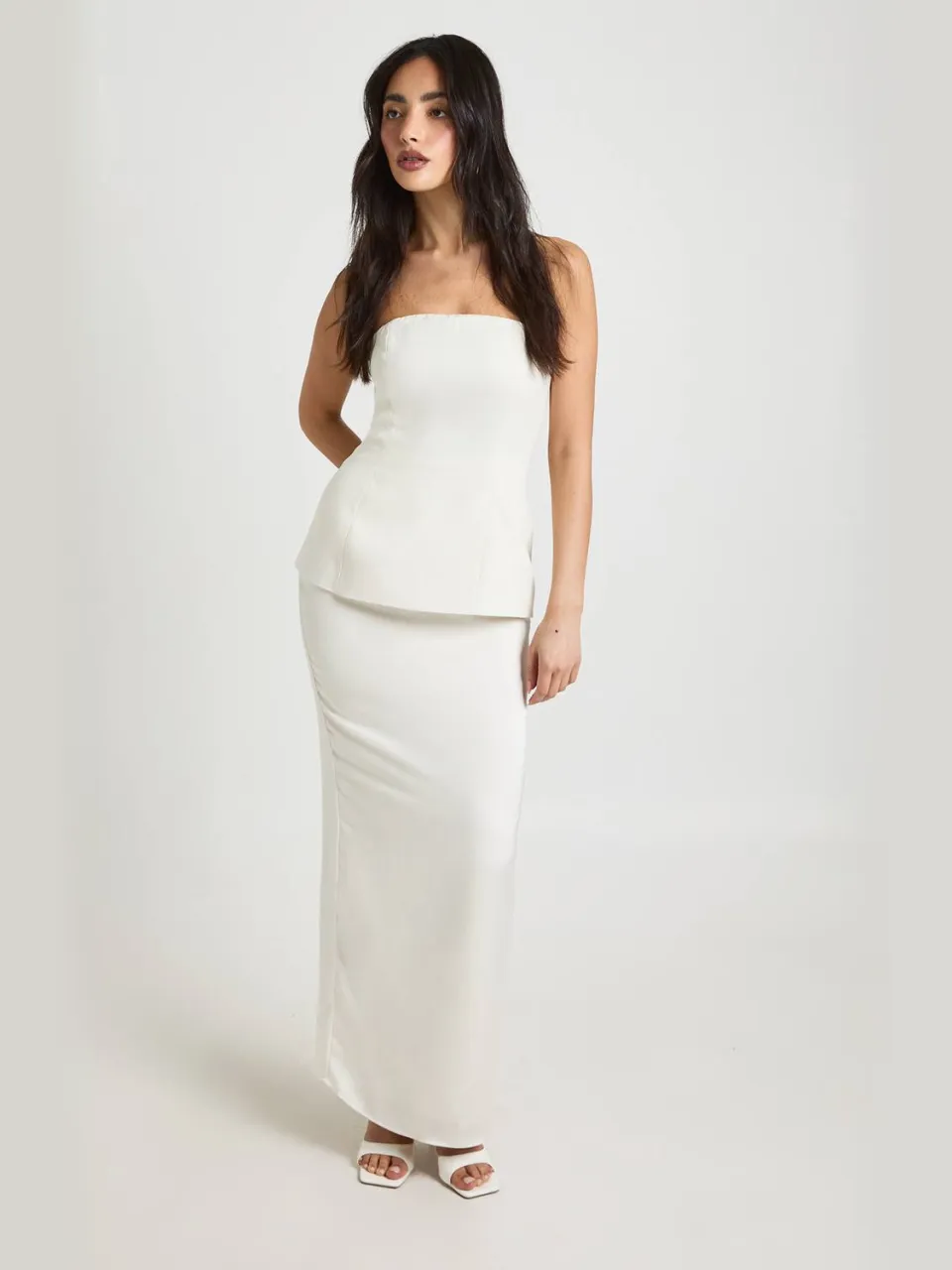 boohoo Dames Bandeau 2-in-1 Geweven Maxi Jurk ivoor, foto 3