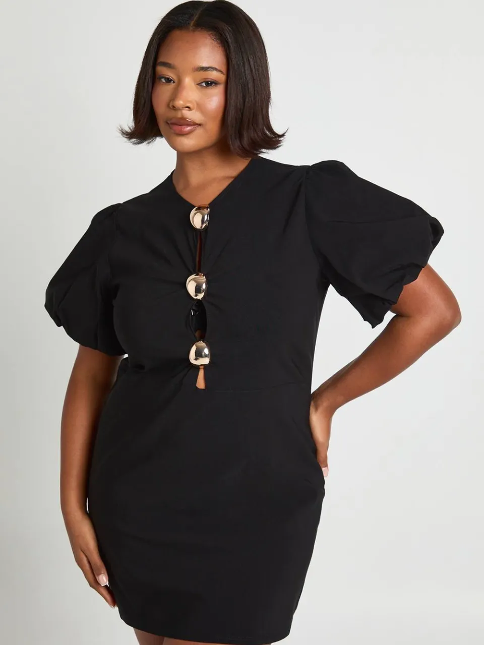 boohoo Dames Plus Gouden Afwerkingsdetail Pofmouw Shiftjurk, foto 4