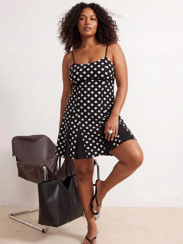 Trendyol Curve Dames Zwart Stippen Kort / Mini Mouwloos Skater Grote maten Jurk