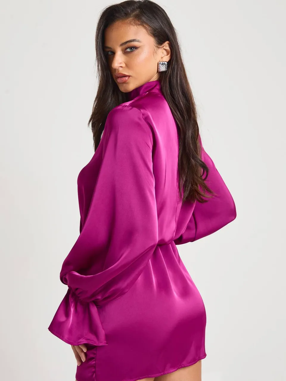 boohoo Dames Satijn Blouson Wikkeljurk magenta, foto 3