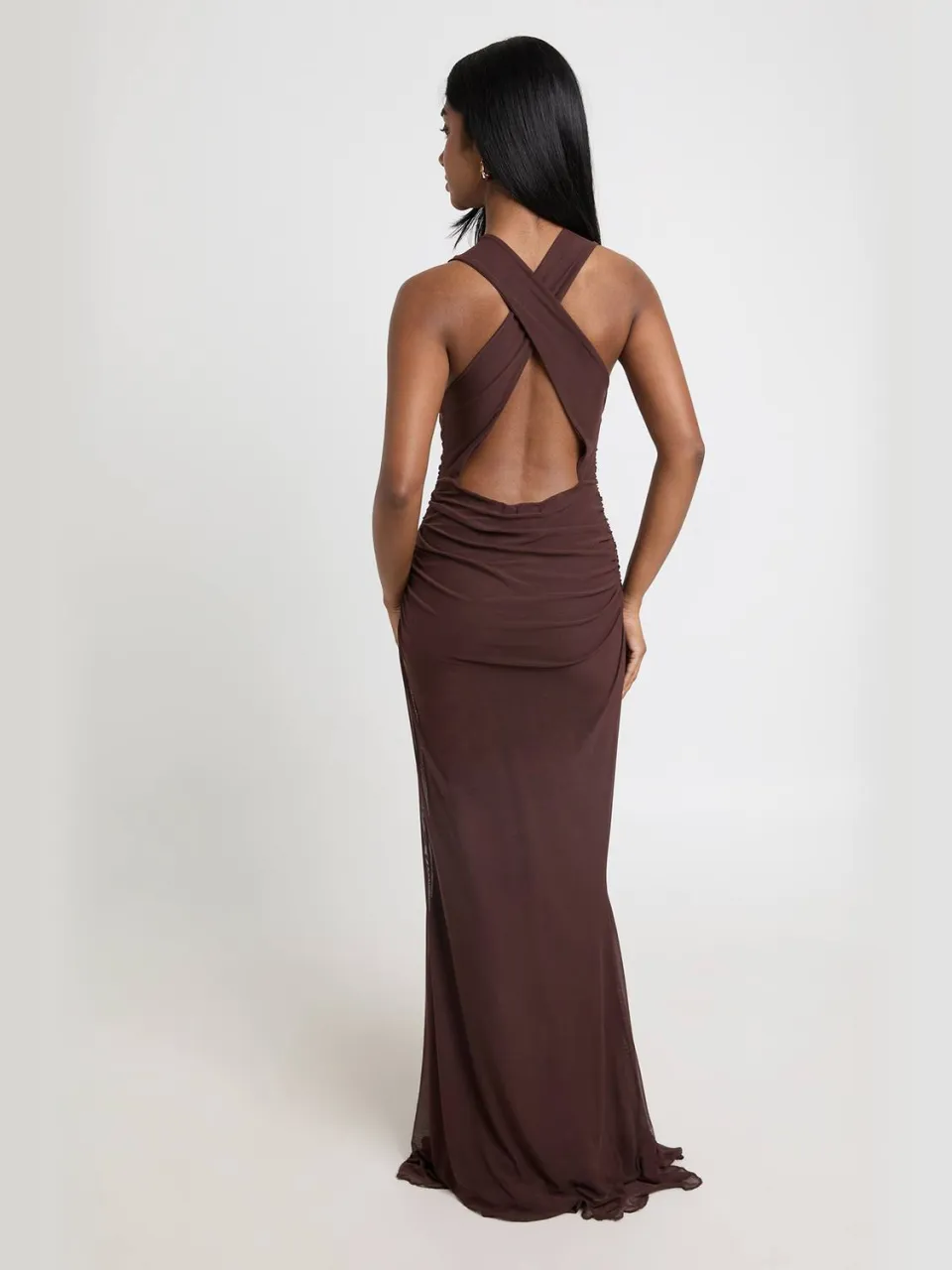 boohoo Dames Maxi Jurk Met Mesh En Gekruist Rugdetail chocoladebruin, foto 2