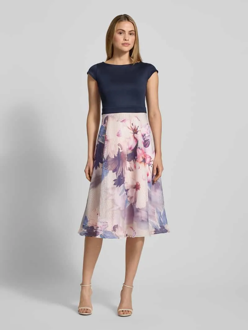 Swing Cocktailjurk met bloemenmotief Marineblauw