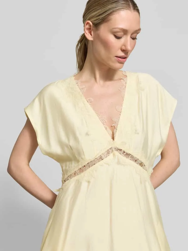 Cph Muse midi-jurk met V-hals en kant model 'MOLLY' lichtgeel, foto 5