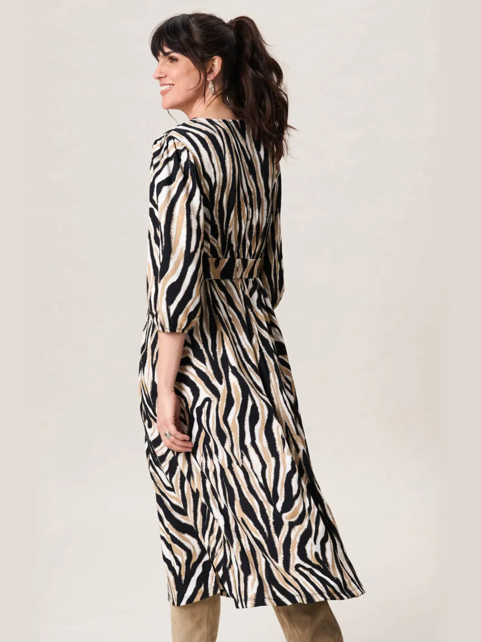 Miss Etam midi jurk zand, foto 3