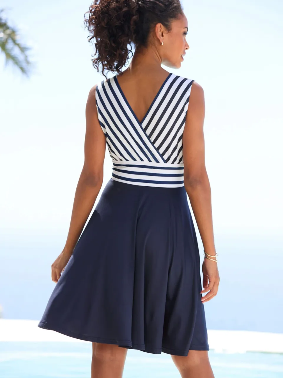 Zomerjurk wit/navy gestreept, foto 2