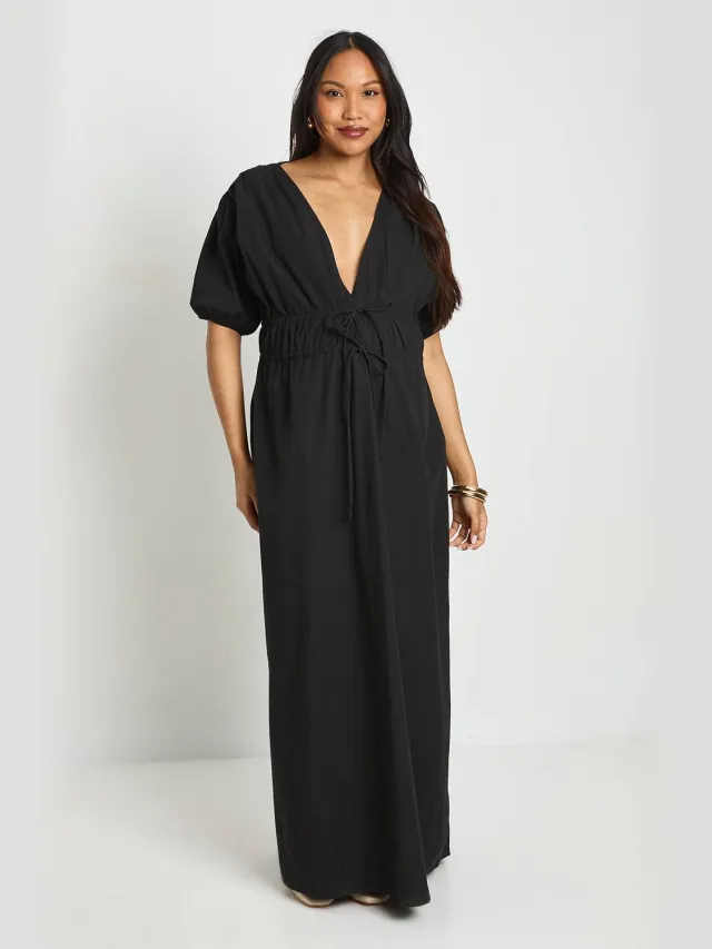 boohoo Dames Zwangerschaps Geplooide Maxi Jurk Met Strikdetail Aan De Voorkant Zwart