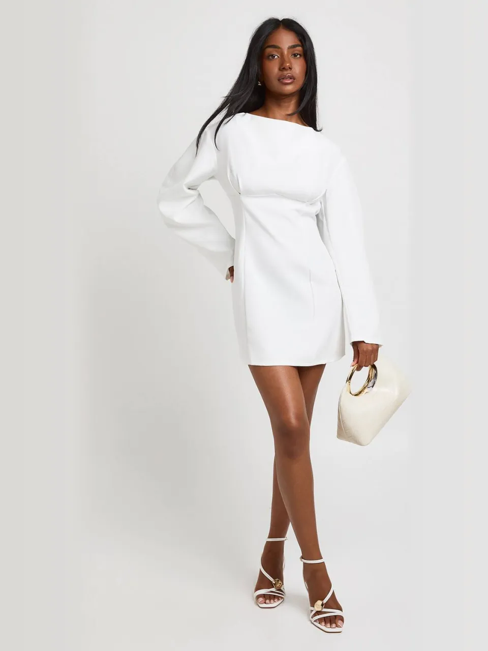 boohoo Dames Shift Jurk Met Slash Hals, Barrel Mouwen En Getailleerde Taille ivoor, foto 2