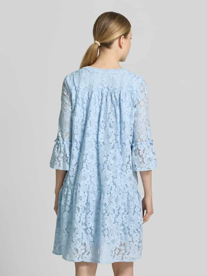 Vero Moda loose fit kanten jurk van katoenmix model 'HONEY' lichtblauw, foto 3