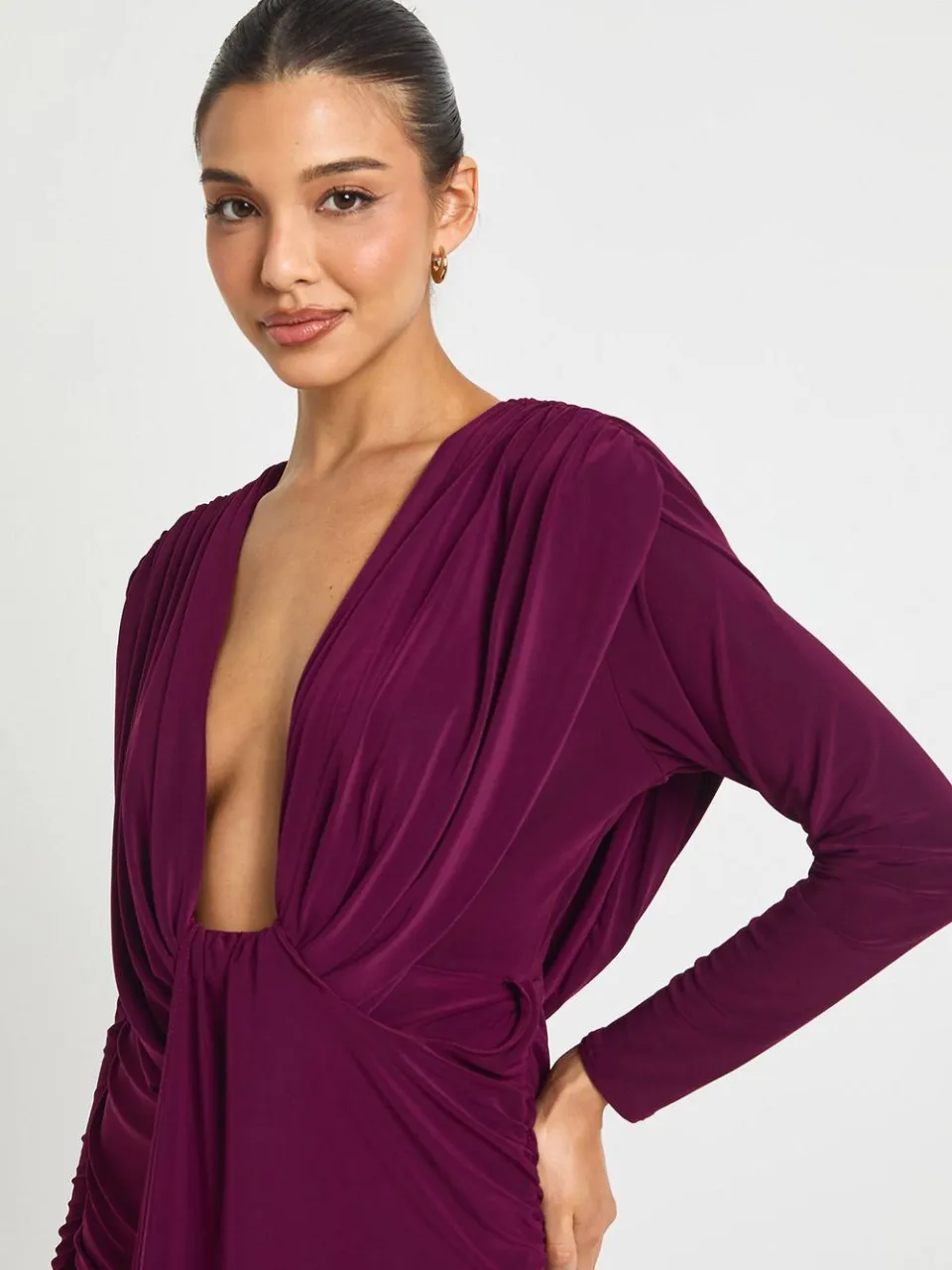 boohoo Dames Geruched Twist Voorkant Drapeer Detail Minijurk pruim, foto 4