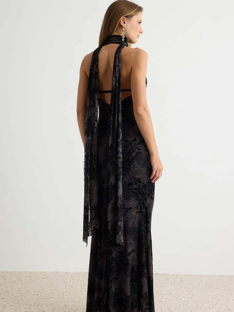 Trendyol TRENDYOLMİLLA Dames Zwart Effen Maxi Mouwloos A-lijn Avond & Gala Jurk, foto 2