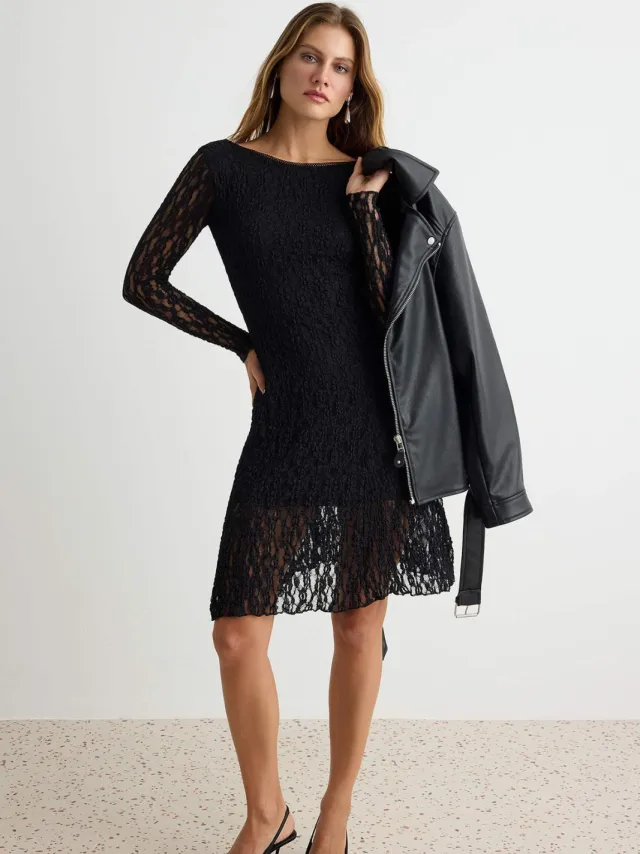 Trendyol TRENDYOLMİLLA Dames Zwart Effen Kort / Mini Lang Skater Jurken
