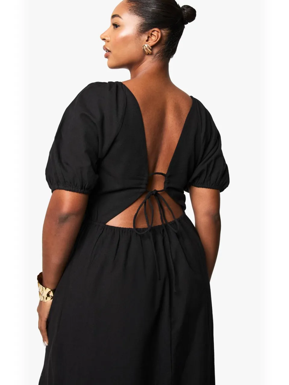 boohoo Dames Plus linnen-look midaxi-jurk met strik aan de achterkant en pofmouwen zwart, foto 2