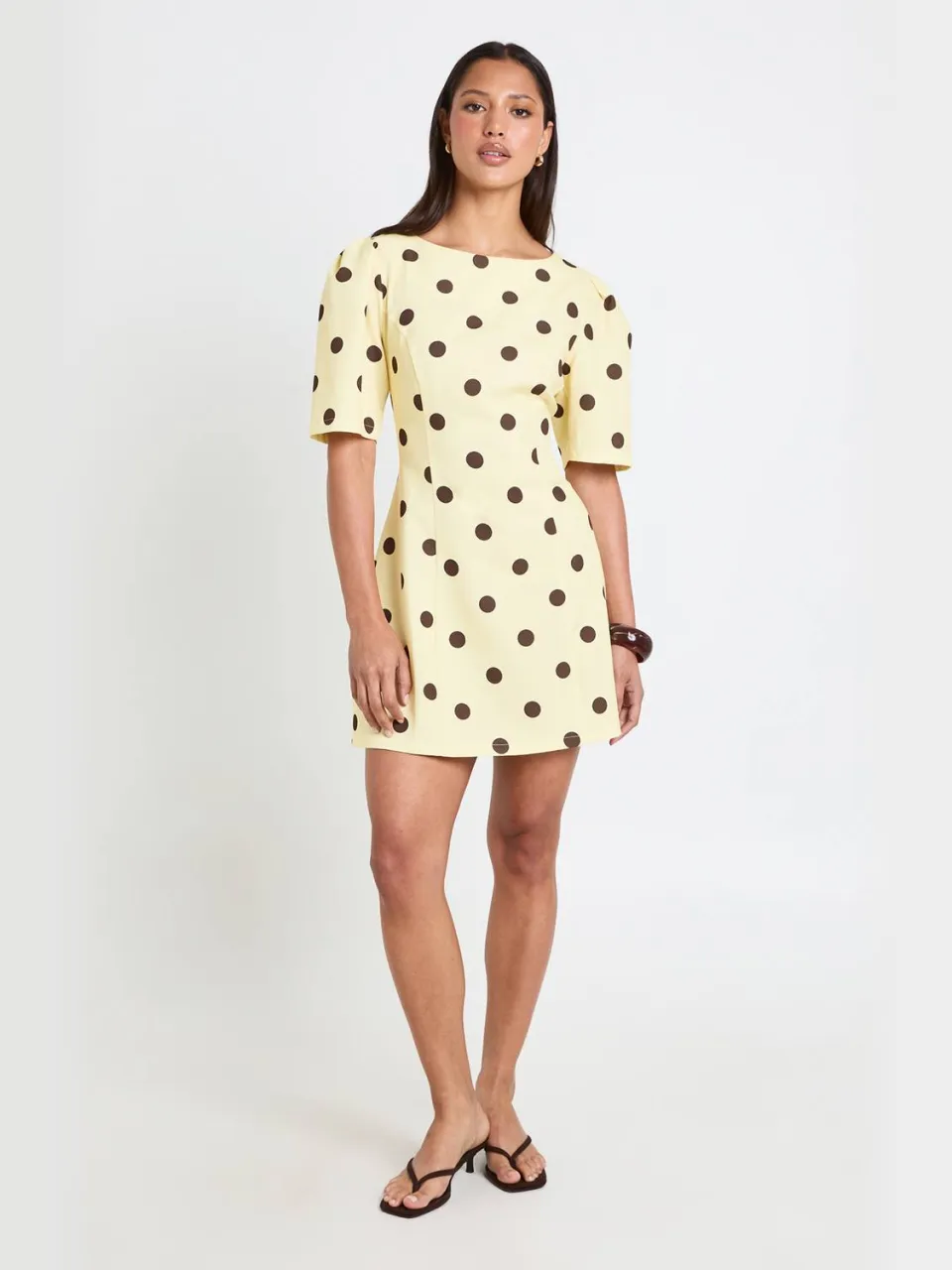 boohoo Dames Gestructureerde Mini-jurk Met Polkadots En Naaddetails citroen, foto 2