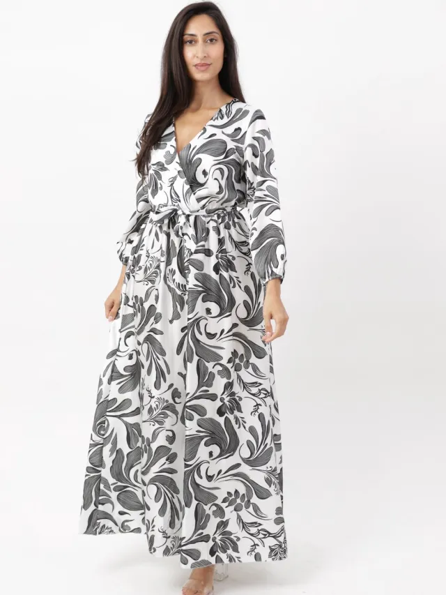 Elara Midikleid Schwarz