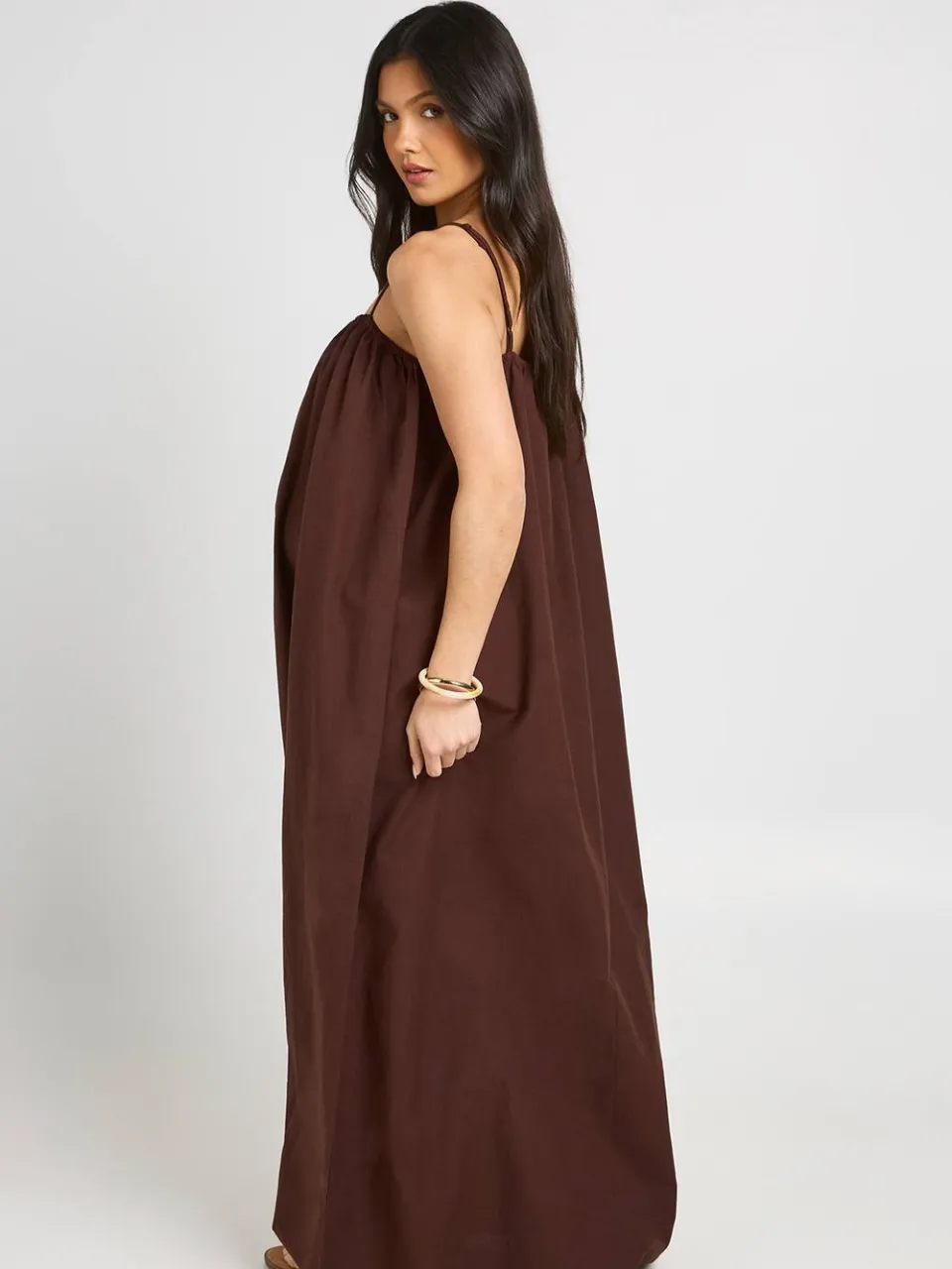 boohoo Dames Zwangerschaps Maxi Jurk Met Volume En Zakken chocoladebruin, foto 2