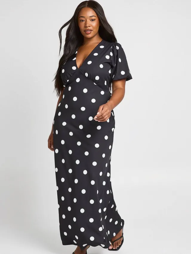 boohoo Dames Plus Size Polkadot Maxi Jurk Zwart