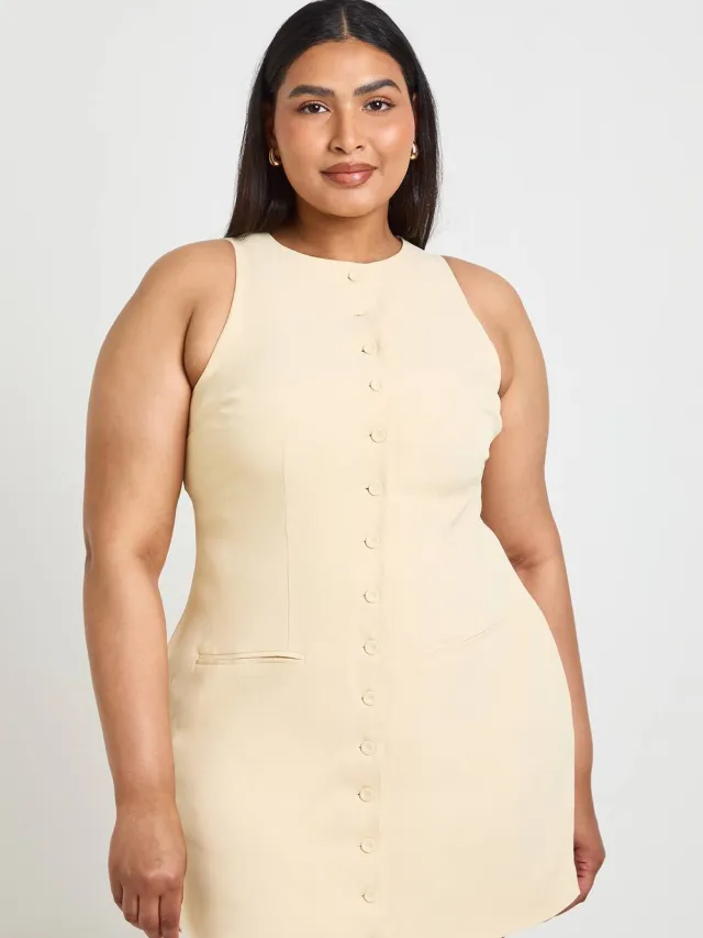 boohoo Dames Getailleerde Mini-jurk Met Knoopsluiting Aan De Voorkant In Plusmaat Boter