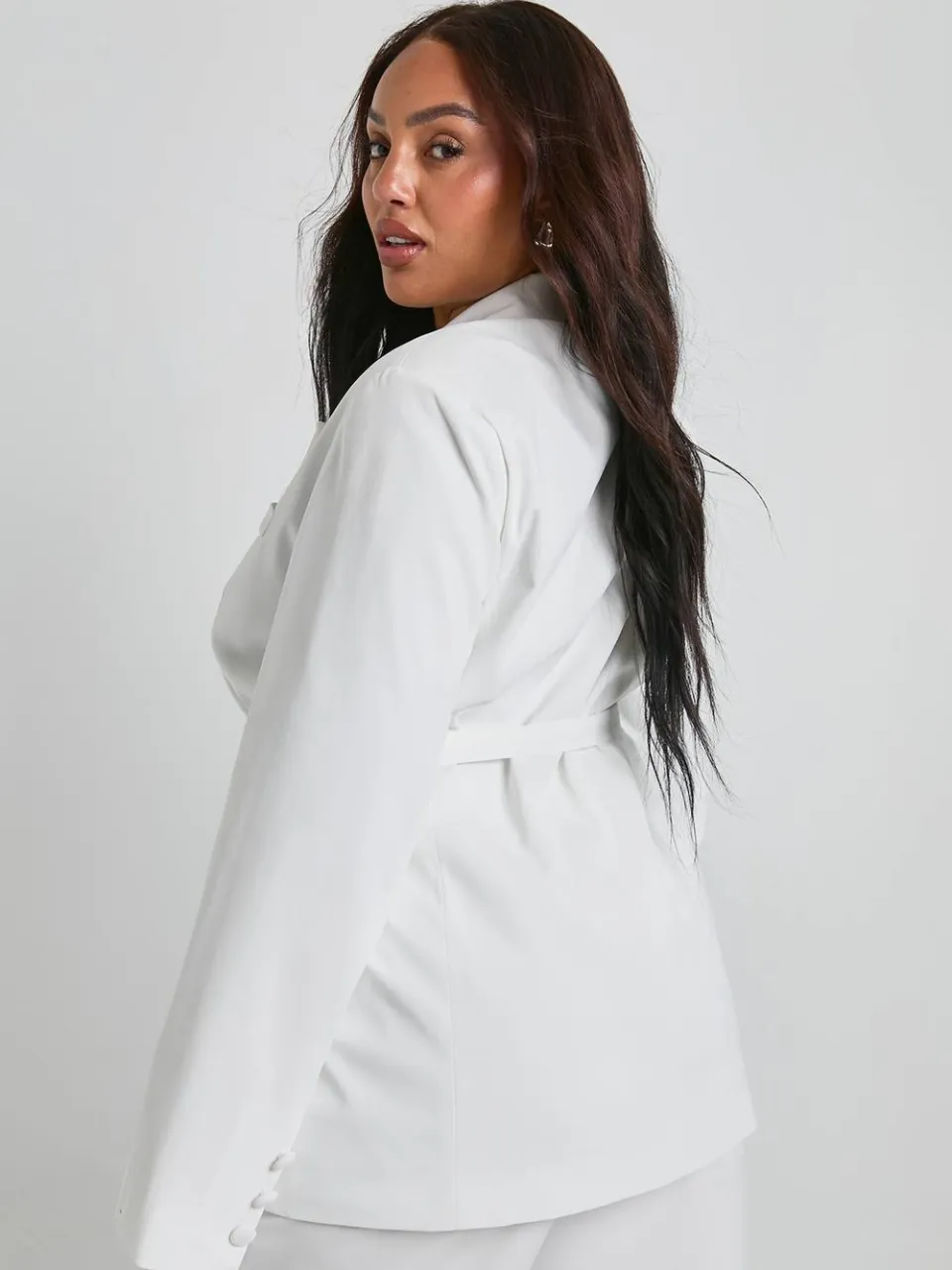 boohoo Dames Plus Getailleerde Strikceintuur Wrap Blazer ivoor, foto 3
