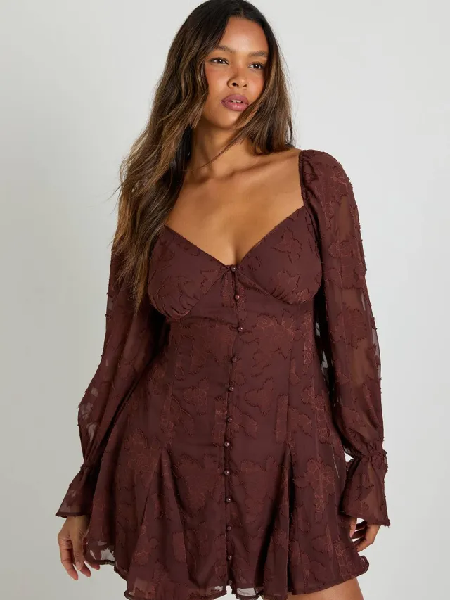 boohoo Dames Burnout Floral mini-jurk met godetzoom Chocoladebruin