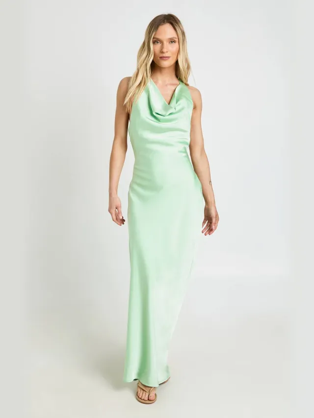 boohoo Dames Petite Satijnen Maxi Jurk Met Gedrapeerde Rug Verstandig