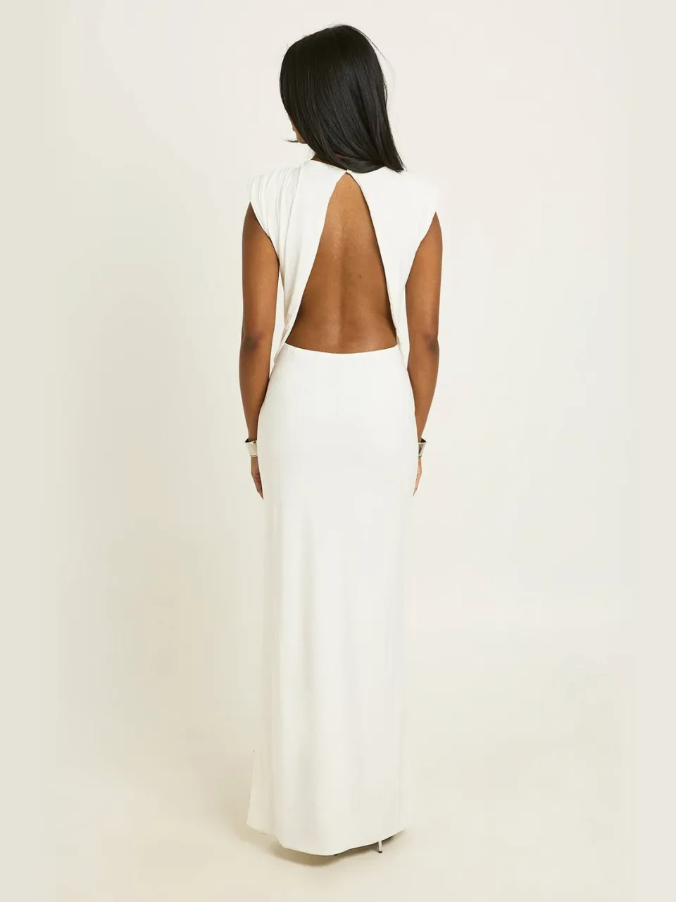 boohoo Dames Maxi Jurk Met Schoudervulling, Open Rug En Verlaagde Taille ivoor, foto 3