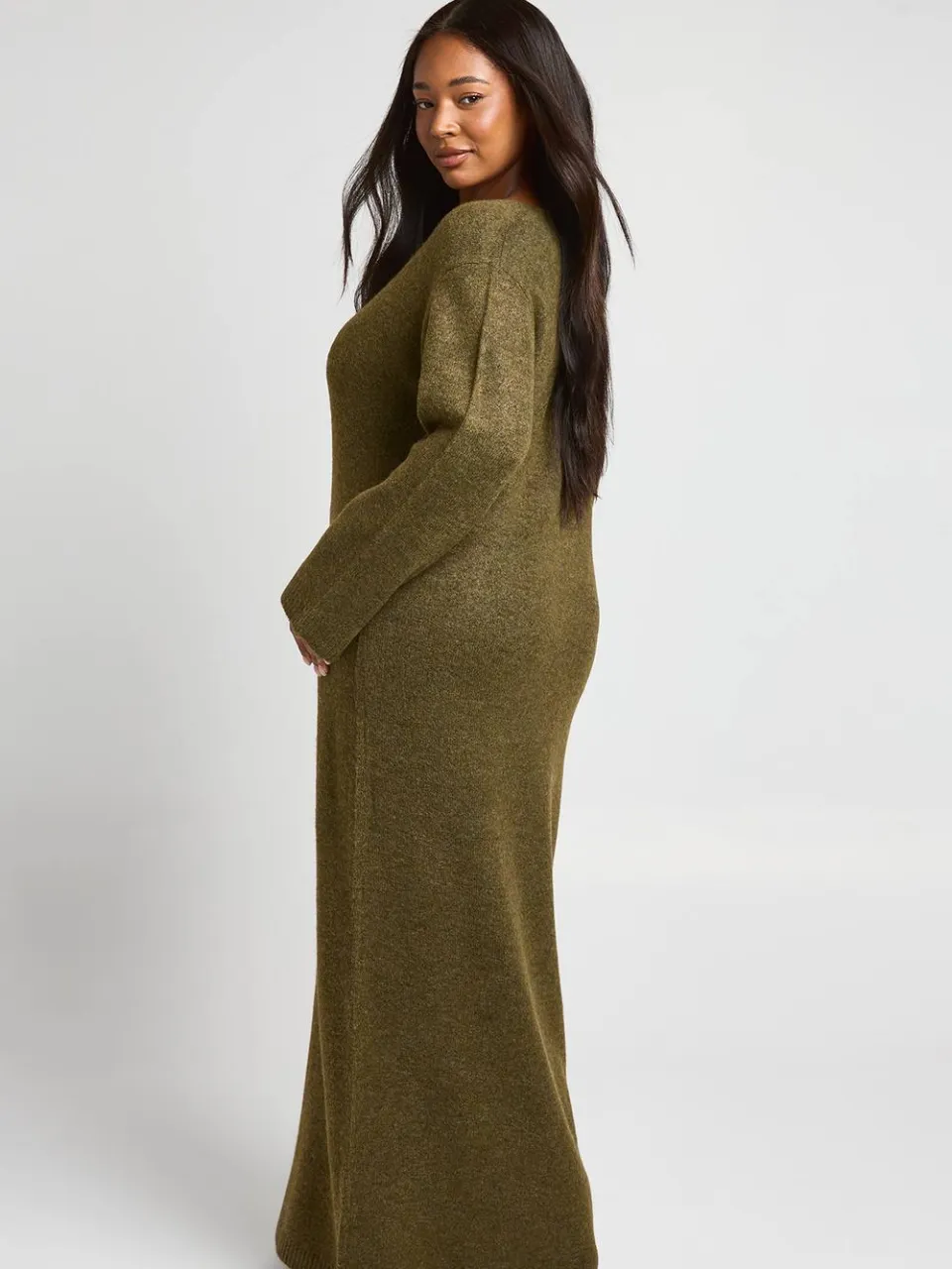 boohoo Dames Plus V-hals Gebreide Maxi Jurk Met Lange Mouwen olijf, foto 2