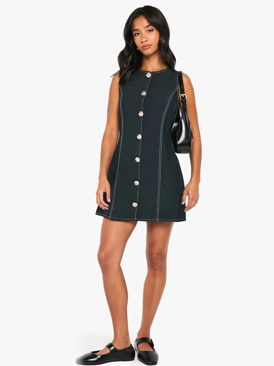 boohoo Dames Petite Gouden Knop Getailleerde Mouwloze A-Lijn Mini-Jurk, foto 2
