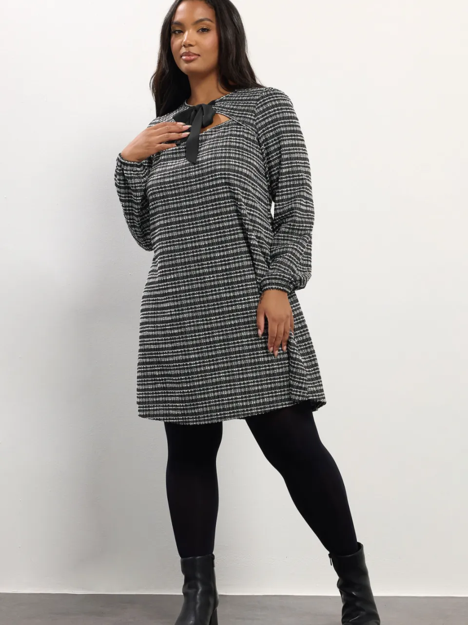 Yours Zwarte Bouclé Minijurk Met Uitgesneden Strik Black