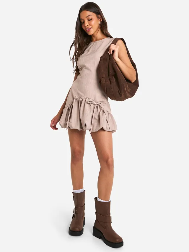 boohoo Dames Bubbelzoom Gestreepte Getailleerde Mini-Jurk Bruin