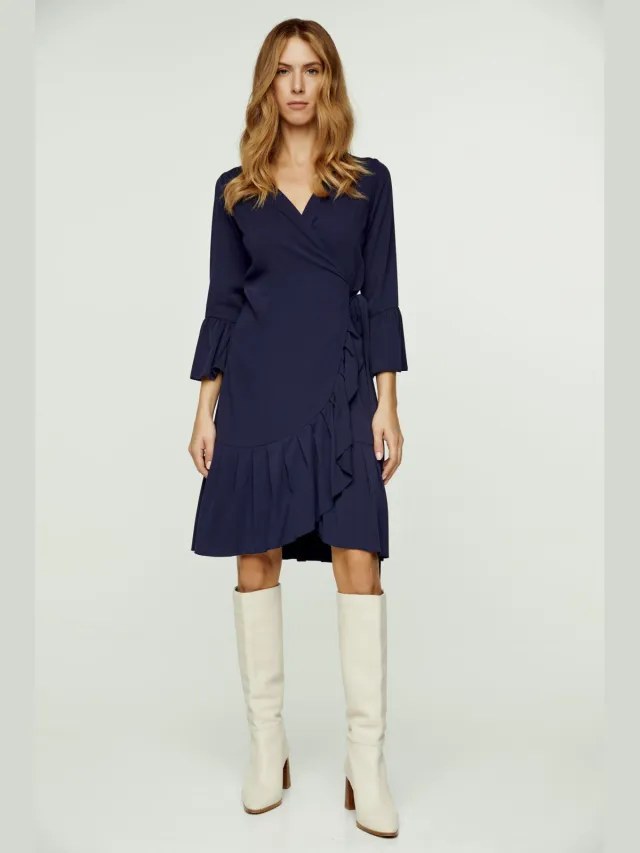 Conquista Marineblauwe wikkeljurk Viscose met klokmouwen.