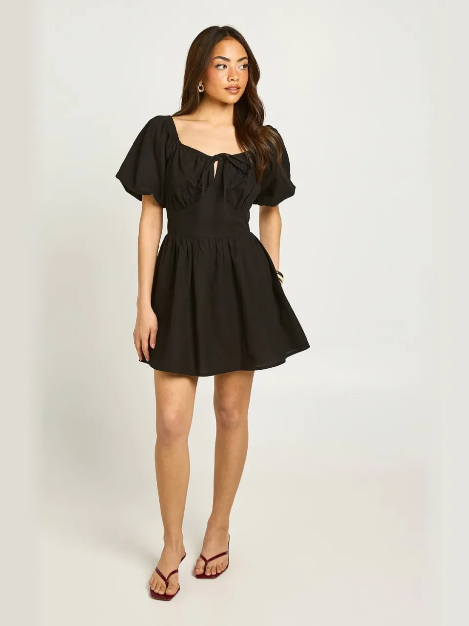 boohoo Dames Mini-jurk Met Linnenlook En Volumineuze Mouwen zwart, foto 3