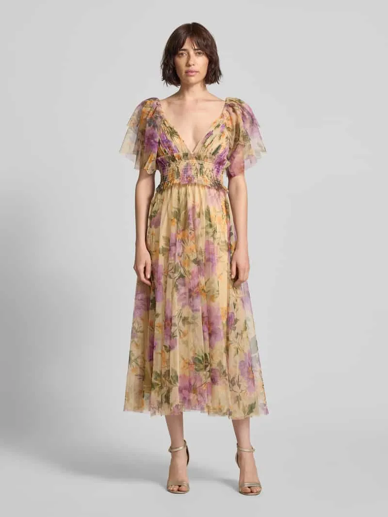 Lace & Beads cocktailjurk met smokdetails en V-hals Lichtgeel