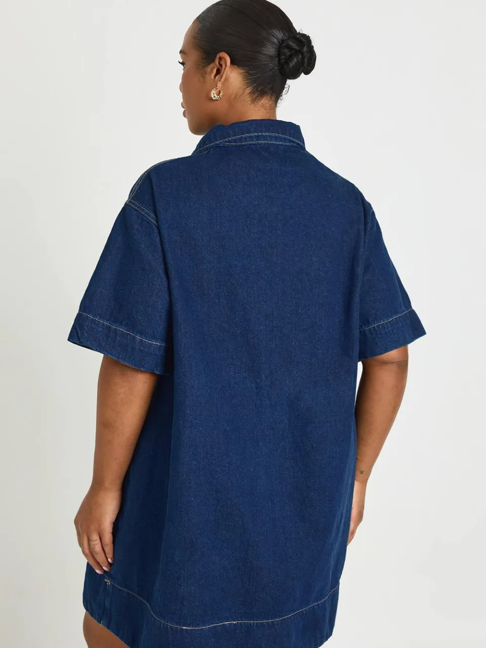 boohoo Dames Plus Korte Mouw Denim Jurk, foto 2