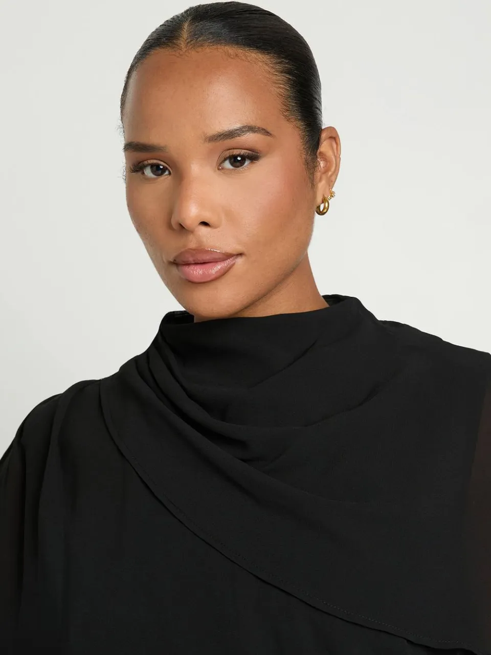 boohoo Dames Plus Geweven Chiffon Drapering Skater Jurk zwart, foto 4