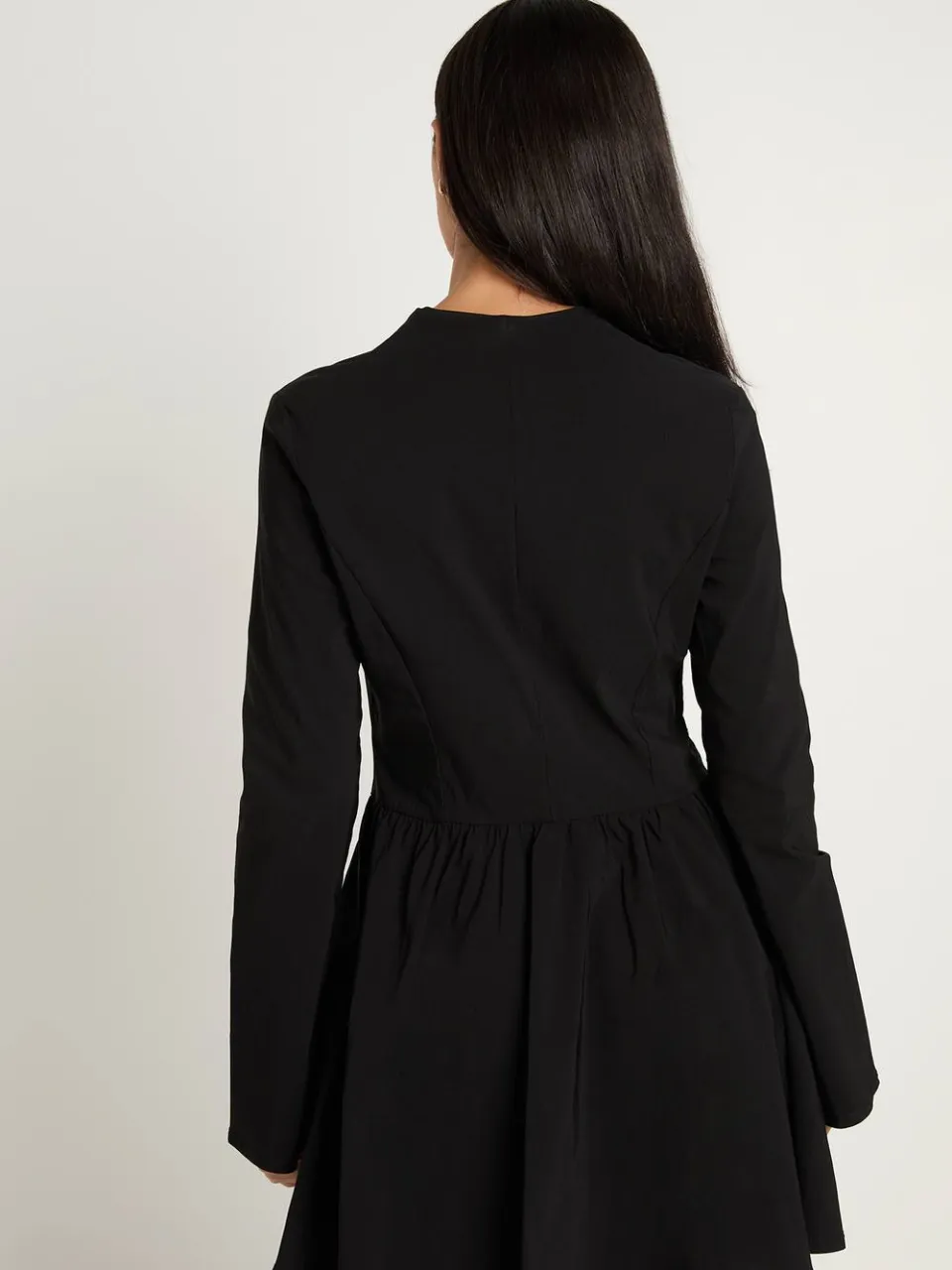 boohoo Dames Bengaline Mini-jurk Met Lange Mouwen En Wijde Rok zwart, foto 3