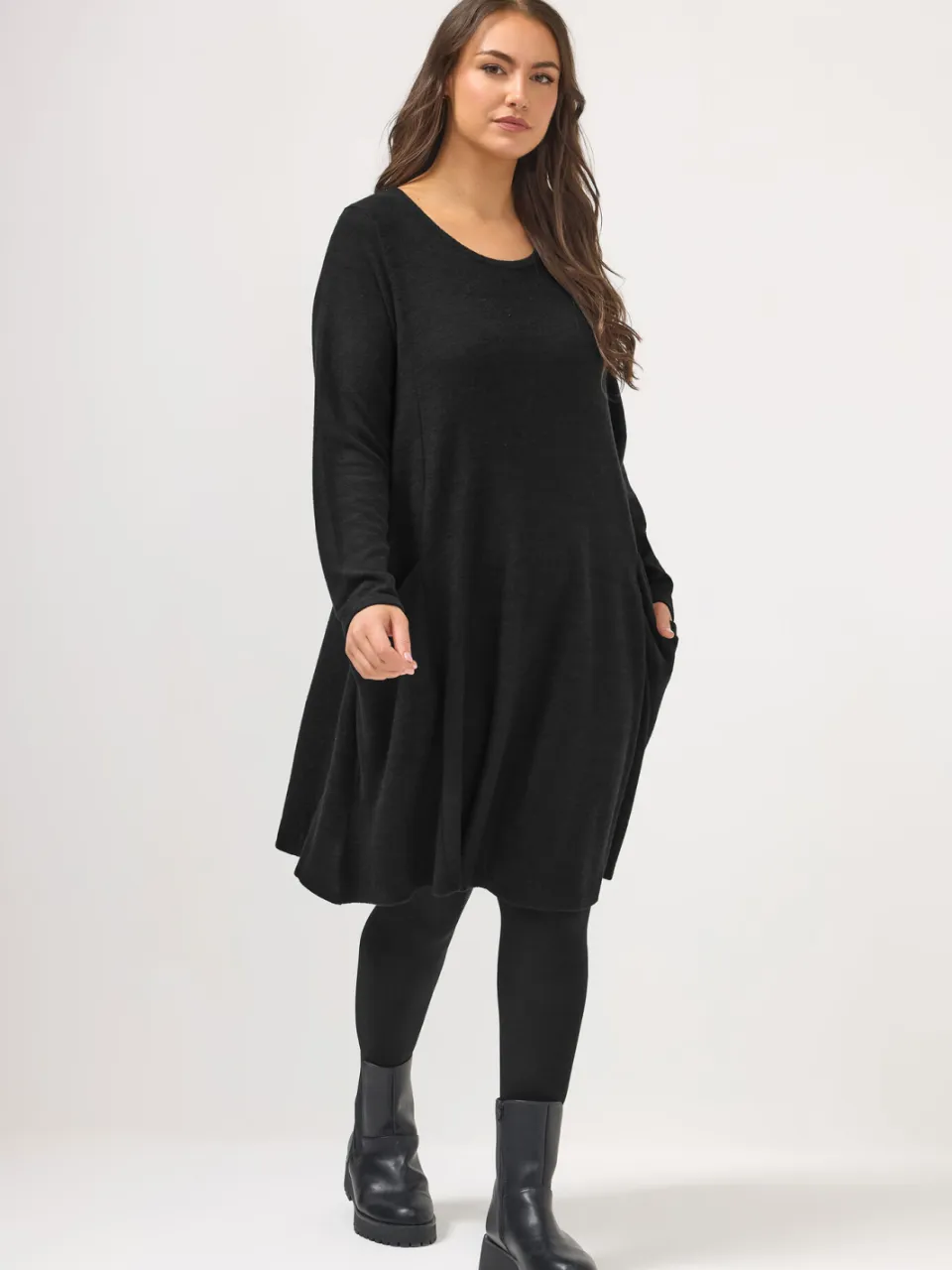 Yours Zwarte Soft Touch Pocket Jurk, foto 2