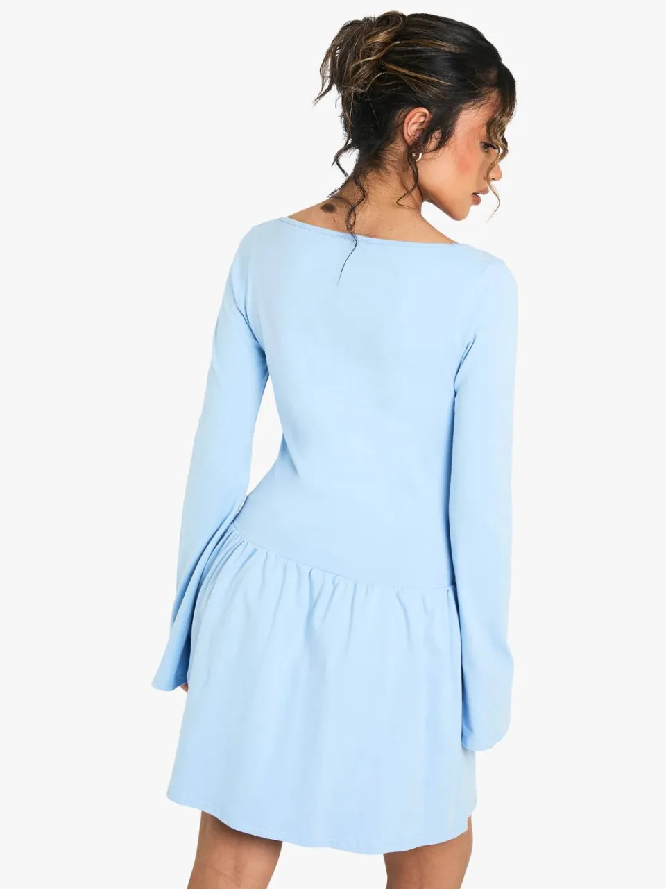 boohoo Dames Mini-jurk met vierkante hals, verlaagde pasvorm en puffball zoom poederblauw, foto 2