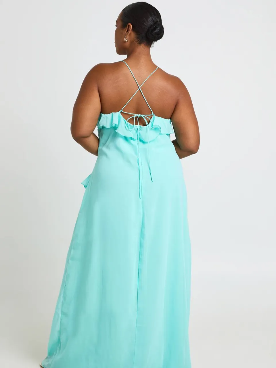 boohoo Dames Plus Chiffon Jurk Met Bandjes En Ruches Maxi aqua, foto 2