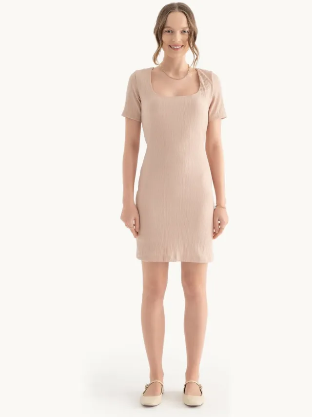 Hiccup Vierkante Hals Korte Mouw Mini Bodycon Jurk Ivoor