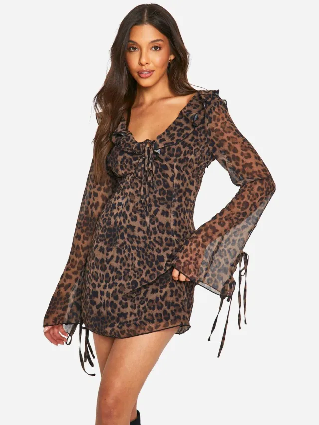 boohoo Dames Leopard Chiffon Ruffle Shift Jurk Bruin
