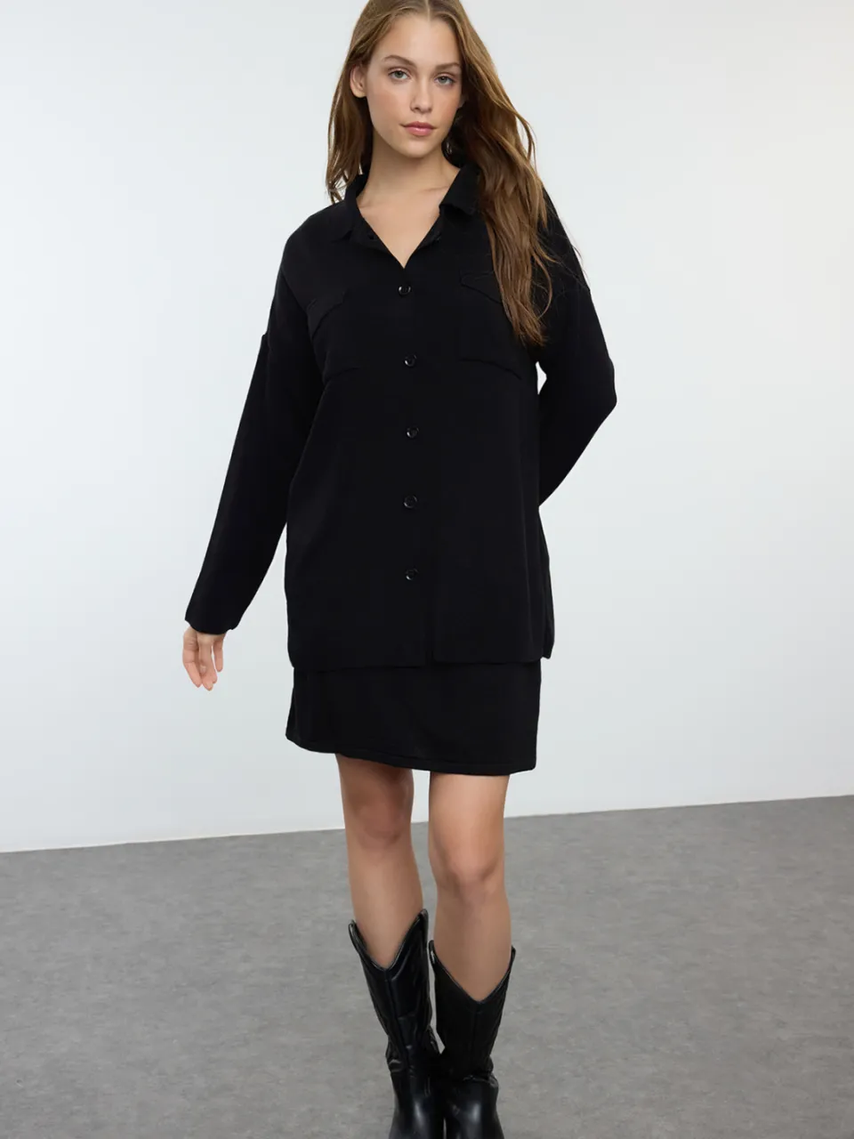 Trendyol TRENDYOLMİLLA Dames Zwart Effen Kort / Mini Lang Casual Recht Jurken, foto 2