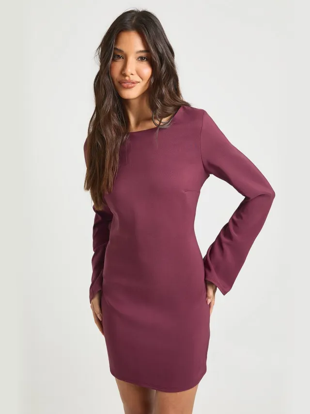 boohoo Dames Wijdvallende Mouw Strikband Rug Shift Jurk Pruim