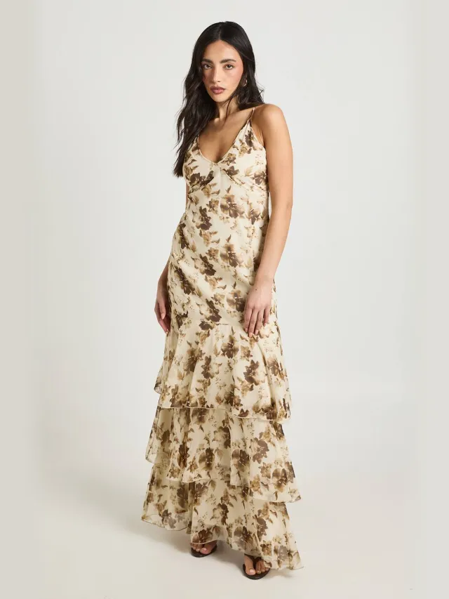 boohoo Dames Gelaagde Maxi Cami-jurk Van Chiffon Met Ton-sur-ton Bloemenprint Crème