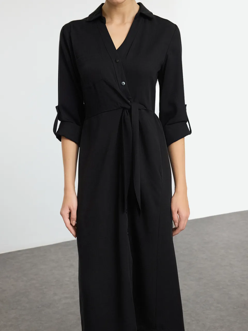 Trendyol TRENDYOLMİLLA Dames Zwart Effen Midi Lang Casual Blousejurk Jurken