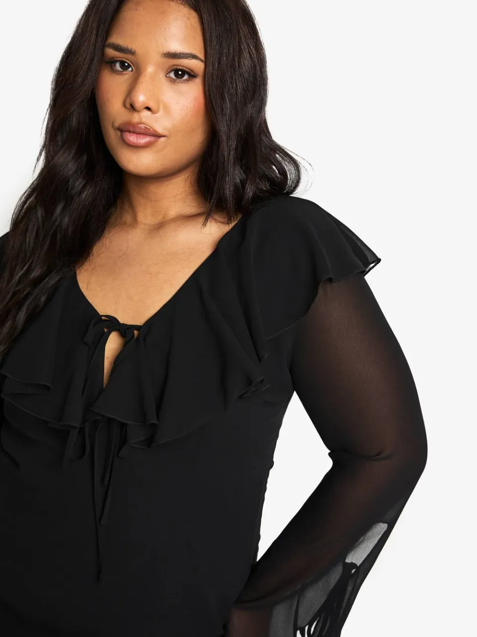 boohoo Dames Plus geweven ruches shiftjurk zwart, foto 4