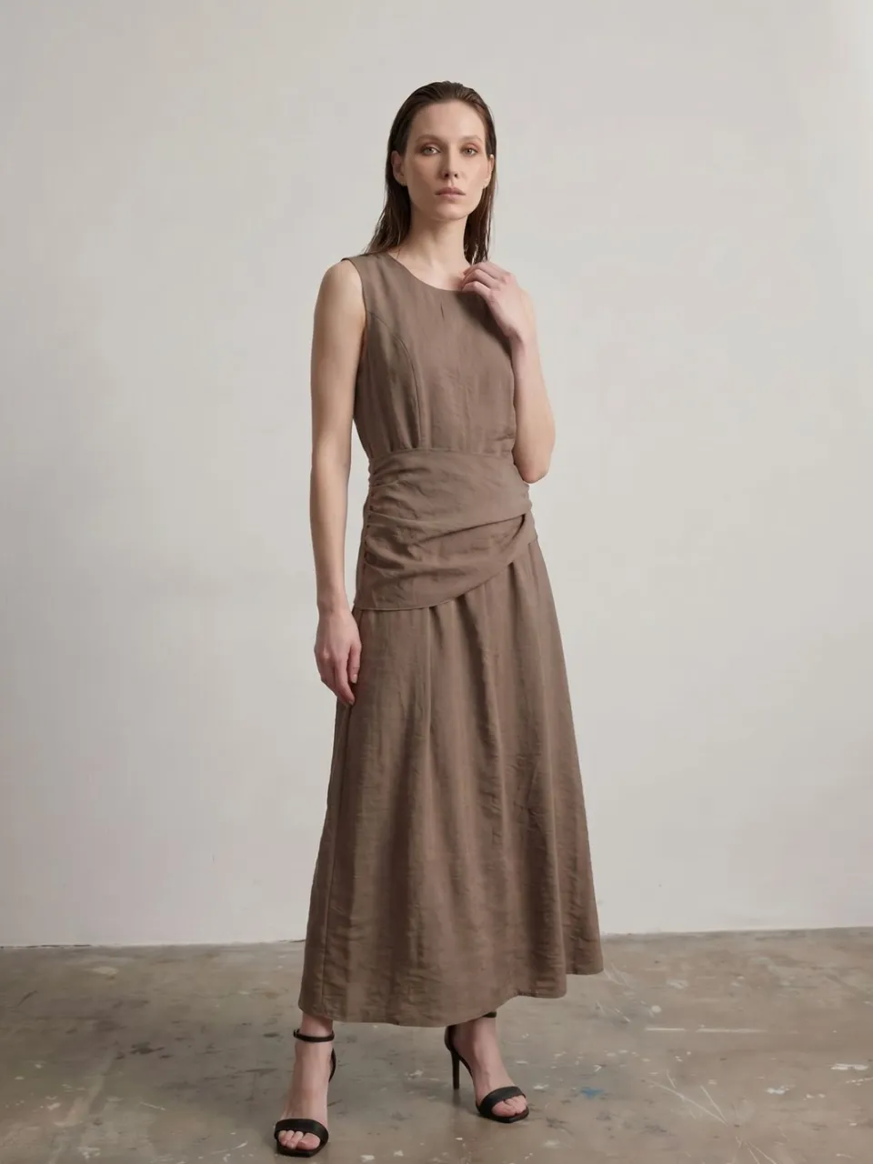 MyFashion Mouwloze A-Lijn Midi Jurk mokka, foto 2