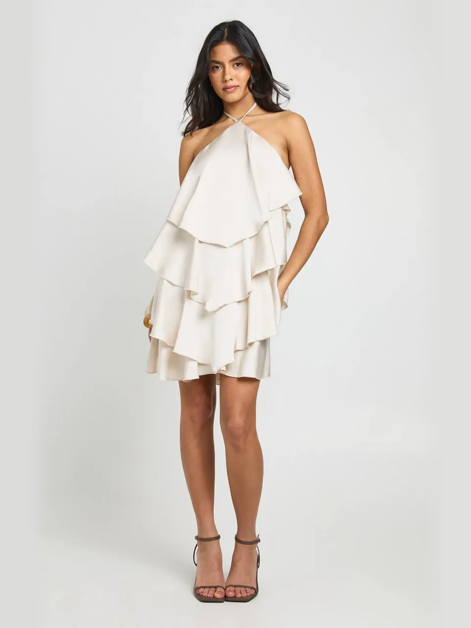 boohoo Dames Satijnen Halterneck Mini Jurk Met Ruches oester, foto 3
