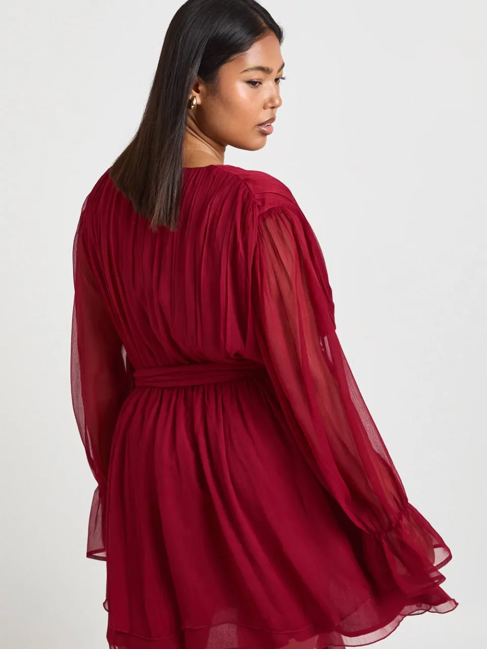 boohoo Dames Plus Chiffon Volume Mouw Strik Taille Mini Skater Jurk merlot, foto 2