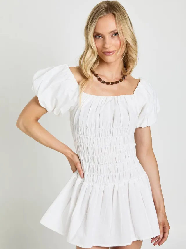 boohoo Dames Petite Linnen-look Pofmouw Gesmockte Maxi Jurk Ivoor